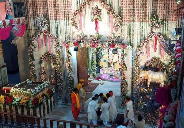 ਕੋਰੋਨਾ ਕਾਰਨ ਫਿੱਕਾ-ਫਿੱਕਾ ਰਿਹਾ ਬ੍ਰਜ ''ਚ ਕ੍ਰਿਸ਼ਣ ਜਨਮ ਉਤਸਵ