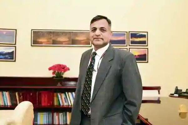 ashok lavasa resigned as election commissioner
