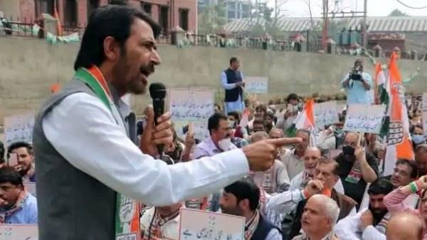 jammu and kashmir congress protest against priyanka s detention