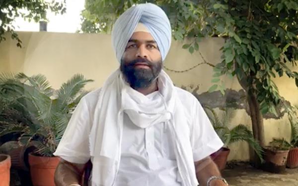 akali dal  senior leader  canada airport
