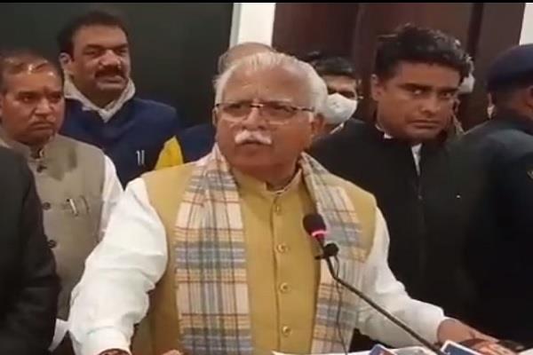 haryana cm khattar big statement regarding open namaz