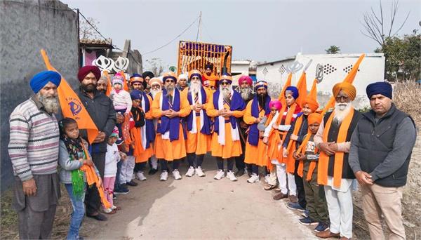 nagar kirtan  sri guru gobind singh ji  prakash purabh