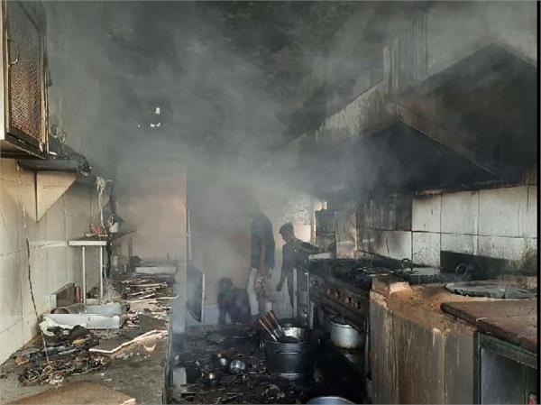 sanjha chulha restaurant  jalandhar  fire