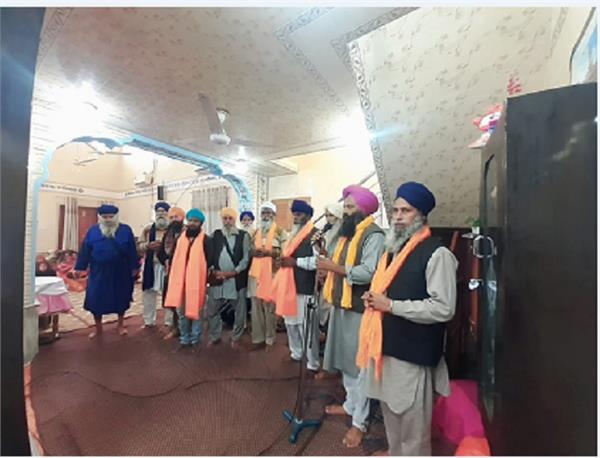 the sangat celebrated guru gobind singh  s parkash purab