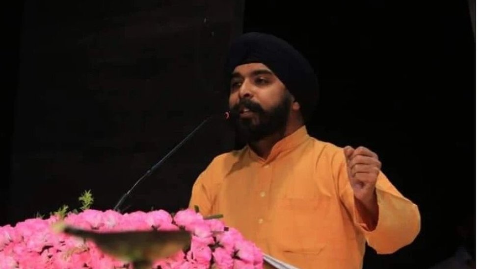 ਤਜਿੰਦਰ ਪਾਲ ਸਿੰਘ ਬੱਗਾ ਨੂੰ ਪੰਜਾਬ ਪੁਲਿਸ ਨੇ ਹਿਰਾਸਤ ''''ਚ ਲਿਆ, ਜਾਣੋ ਕੀ ਹੈ ਮਾਮਲਾ