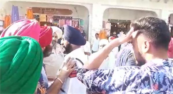 singer ranjit bawa sri darbar sahib  a dispute with traffic police