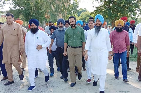 money aap governmen needed promote education sports culture  meet hare