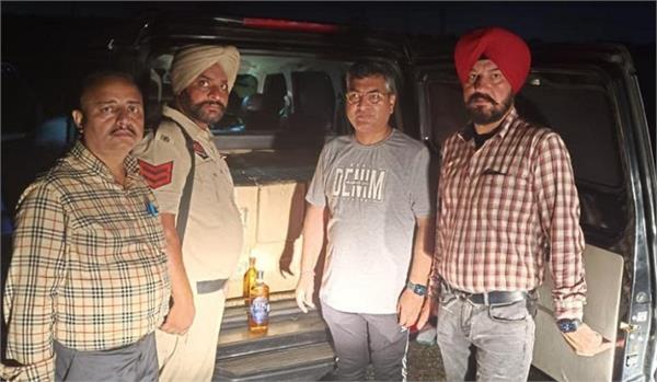 chandigarh  liquor  31 bottles recovered