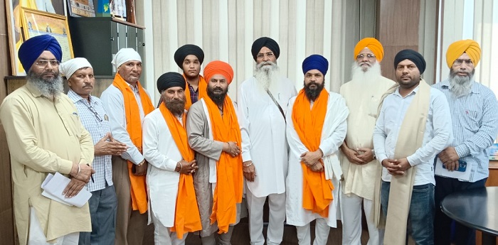 ਗੁਰਦੁਆਰਾ ਗੁਰੂ ਰਵਿਦਾਸ ਜੀ ਖੁਰਾਲਗੜ੍ਹ ਦੇ ਨੁਮਾਇੰਦਿਆਂ ਨੇ ਐਡਵੋਕੇਟ ਧਾਮੀ ਨਾਲ ਕੀਤੀ ਮੁਲਾਕਾਤ