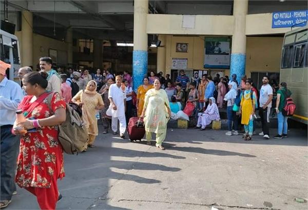 500 buses were gathering dust in depots