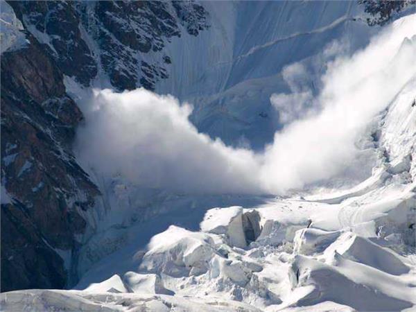 nepal  12 people including indian climber injured after being hit by avalanche
