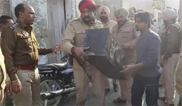 the police beat the loud djs