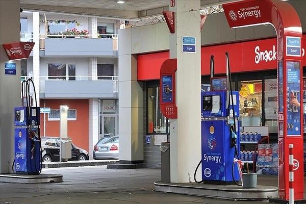 italian fuel station operators strike amid rising prices