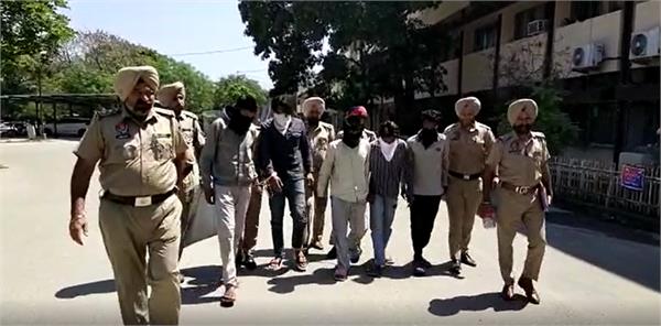 5 accused arrested the incident of robbery arrested