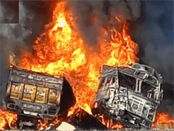 rajasthan  3 charred to death after collision between trucks