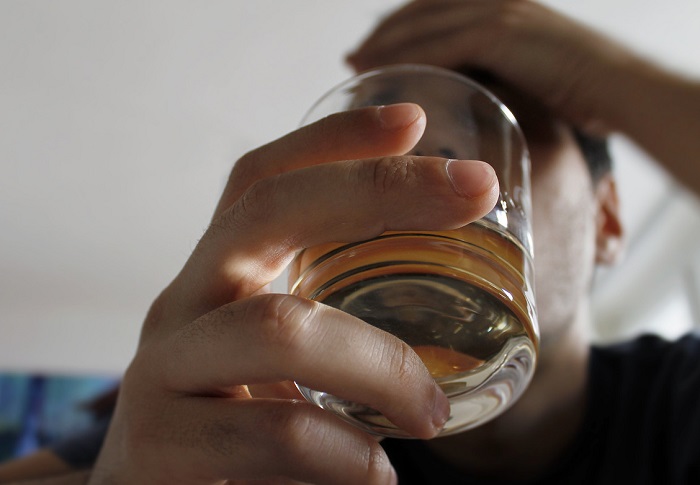 1-2 ਪੈੱਗ ਲਗਾਉਣਾ ਵੀ ਹੋ ਸਕਦਾ ਖਤਰਨਾਕ ! ਅੰਦਰੋਂ ਖੋਖਲਾ ਹੋ ਜਾਵੇਗਾ ਸਰੀਰ, ਪੜ੍ਹੋ ਖ਼ਾਸ ਰਿਪੋਰਟ