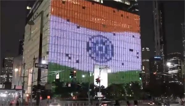 during pm modi  s 3 day visit  america was painted in tricolor