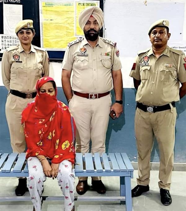 the accused arrested in the case of selling a woman in oman