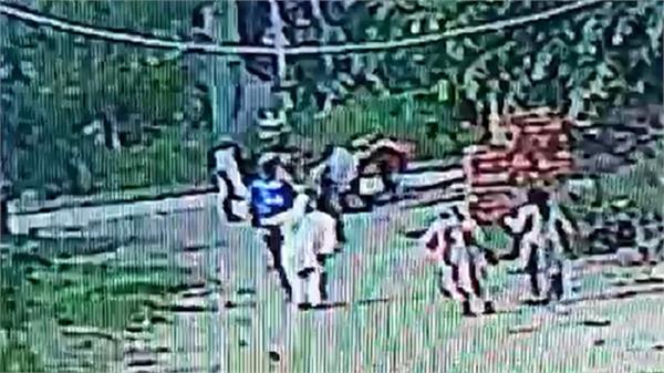 dispute between two women captured in cctv