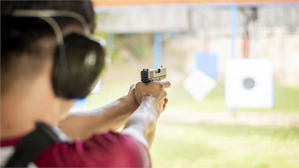junior shooting world cup   mukesh wins gold and tejaswini wins silver