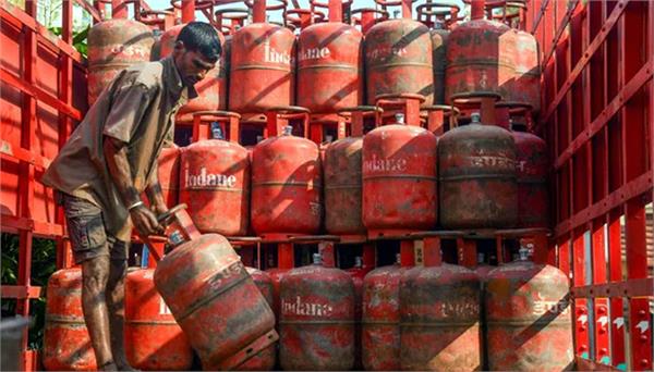 free lpg cylinders for 1 86 crore women