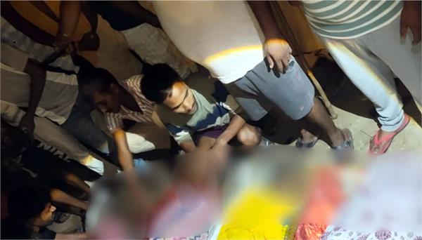 4 people died in train accident