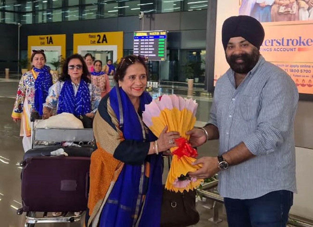 ਗੁਰਵਿੰਦਰ ਸਿੰਘ ਬਾਵਾ ਦੇ ਯਤਨਾਂ ਸਦਕਾ ਮੁੰਬਈ ਤੋਂ ਔਰਤਾਂ ਦਾ ਜੱਥਾ ਤਖ਼ਤ ਸ੍ਰੀ ਪਟਨਾ ਸਾਹਿਬ ਵਿਖੇ ਹੋਇਆ ਨਤਮਸਤਕ