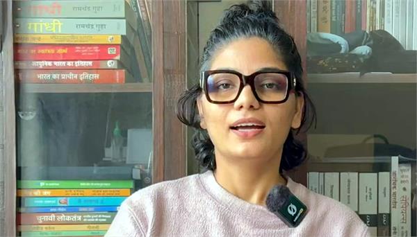 fir against singer neha singh rathore will not be quashed