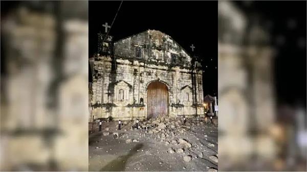 old historic church collapses after powerful 6 9 magnitude earthquake