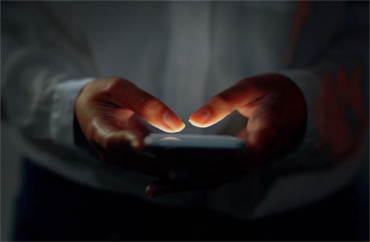 ‘ਇੰਟਰਨੈੱਟ ’ਤੇ ਅਸ਼ਲੀਲ ਸਮੱਗਰੀ’ ਲੋਕਾਂ ਦੇ ਕਿਰਦਾਰ ਦਾ ਹੋ ਰਿਹਾ ਪਤਨ!