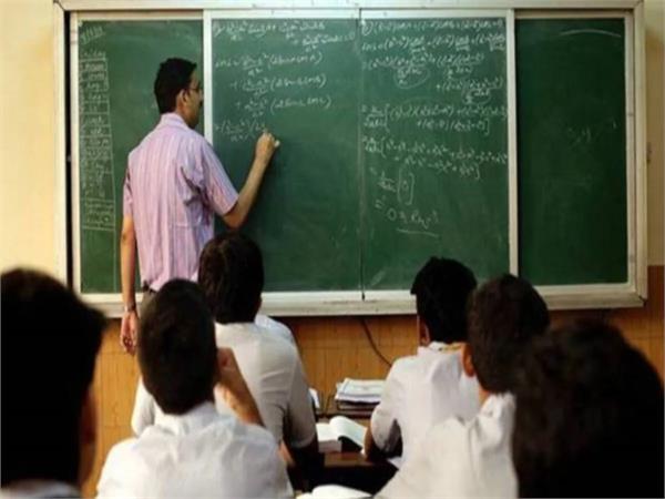more than one lakh schools in the country run with every teacher