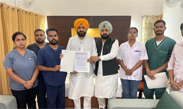 3 ministers listened to the requests of veterinary students