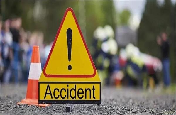 major road accident  3 people dies