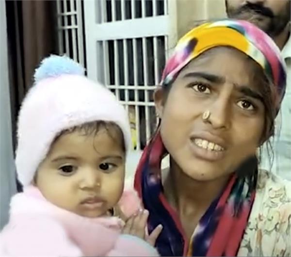 baby girl abducted from sleeping mother  s lap found near railway station