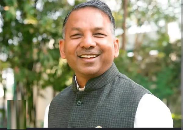 rajinder gupta resigns from his positions