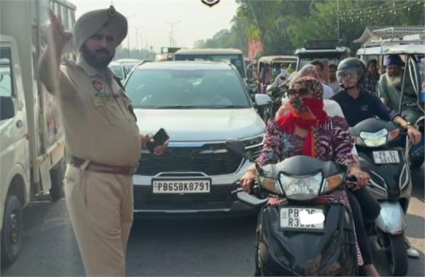 the   third eye   of the traffic police is issuing challans