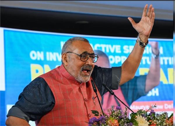 giriraj singh  s comment on minority community sparks controversy