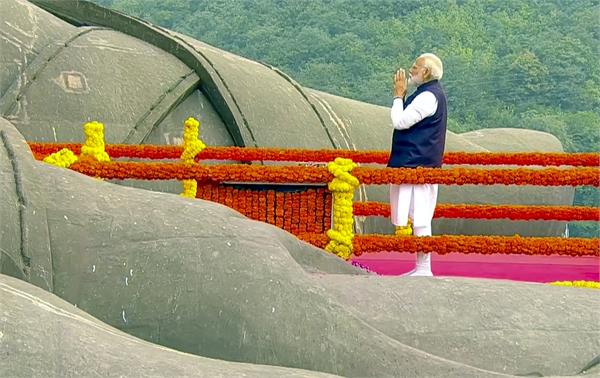 pm modi sardar vallabhbhai patel tribute