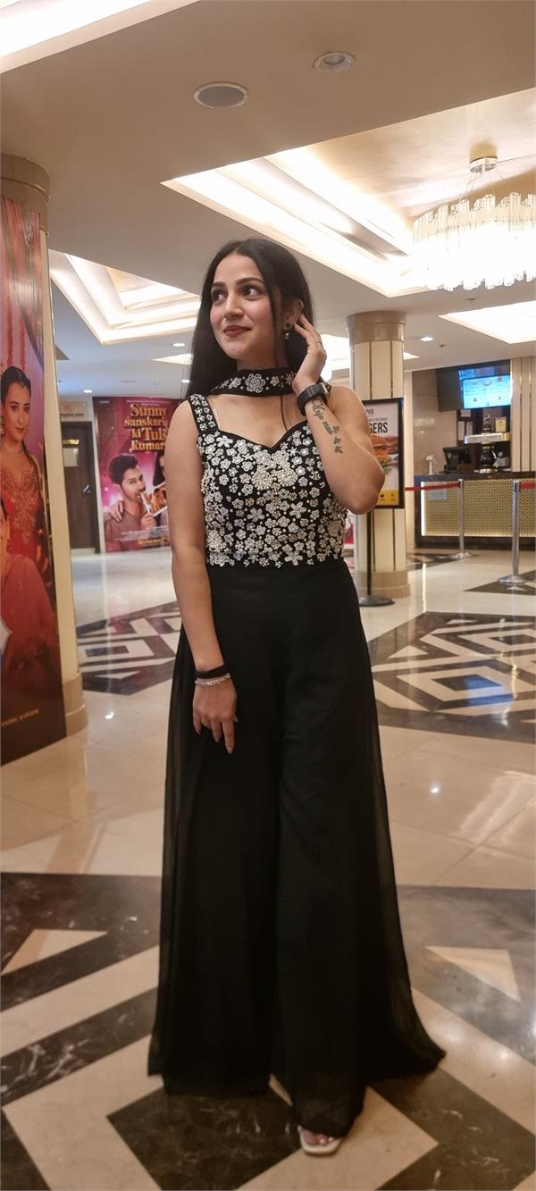 crop top with flare set  trend  young women
