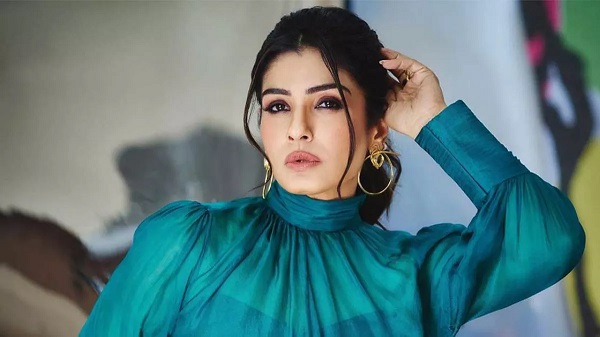 21 ਸਾਲ ਦੀ ਉਮਰ ''ਚ ਦੋ ਬੱਚਿਆਂ ਦੀ ਕੁਆਰੀ ਮਾਂ ਬਣੀ ਮਸ਼ਹੂਰ ਅਦਾਕਾਰਾ !