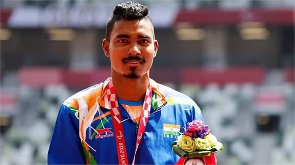 nishad and simran won gold medals