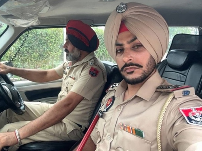 ਅਲਵਿਦਾ ਰਾਜਵੀਰ ਜਵੰਦਾ; ਜਾਣੋ ਕਿੰਝ ਰਿਹਾ ਪੰਜਾਬ ਪੁਲਸ ਮੁਲਾਜ਼ਮ ਤੋਂ ਗਾਇਕ ਬਣਨ ਦਾ ਸਫ਼ਰ