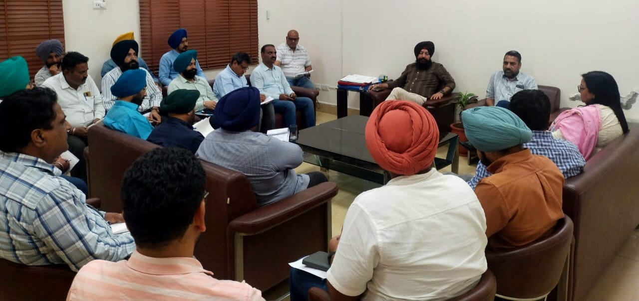ਮੇਅਰ ਨੇ ਨਿਗਮ ਦੇ ਵੱਖ-ਵੱਖ ਵਿਭਾਗਾਂ ਦੇ ਮੁਖੀਆਂ ਨਾਲ ਕੀਤੀ ਬੈਠਕ, ਦੀਵਾਲੀ ਤੋਂ ਪਹਿਲਾਂ ਦਿੱਤੀਆਂ ਹਦਾਇਤਾਂ
