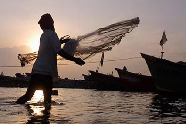sri lanka  navy  indian fishermen  arrested
