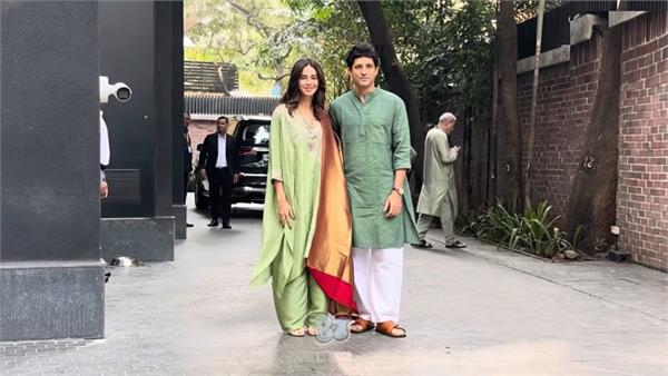 farhan akhtar bought the luxury mercedes maybach gls600 car