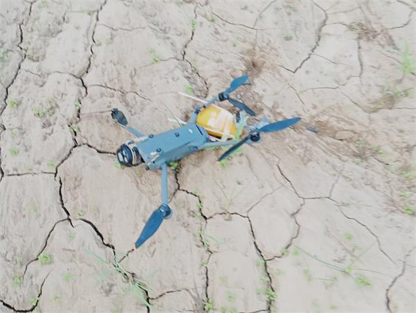 2 drones and half a kilo of heroin recovered near india pakistan border