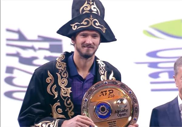 almaty open  medvedev wins first title in 882 days