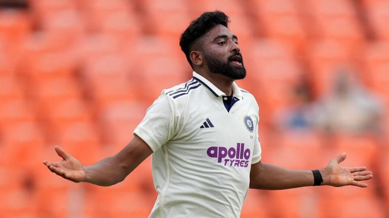 IND vs WI: ਸਿਰਾਜ ਦਾ ਵੱਡਾ ਕਾਰਨਾਮਾ, ਕਰੀਅਰ ''ਚ ਪਹਿਲੀ ਵਾਰ ਹਾਸਲ ਕੀਤਾ ਅਜਿਹਾ ਵਿਕਟ