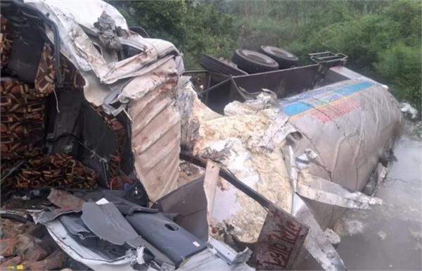 tanker falls into river in bijnor