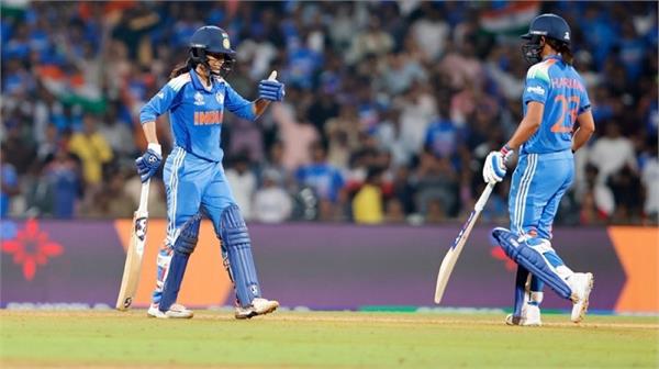 sachin tendulkar  sports  indian women cricket team  praise